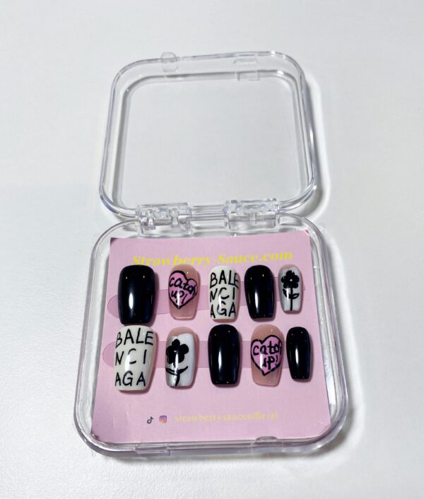 Nails 729