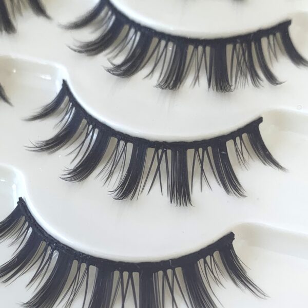 Eyelashes R04
