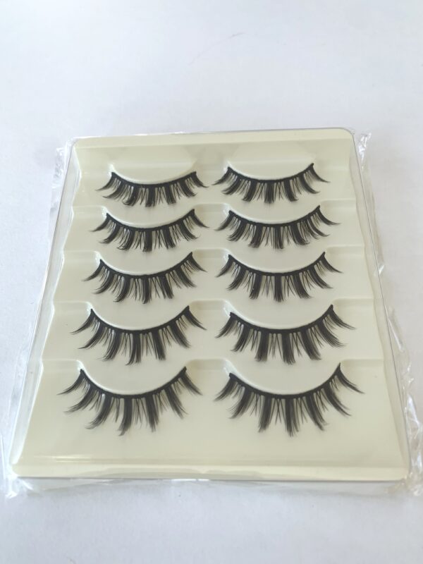 Eyelashes R04 - Image 2