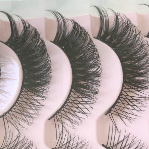 Eyelashes EC05