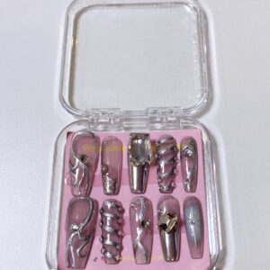 Nails 739